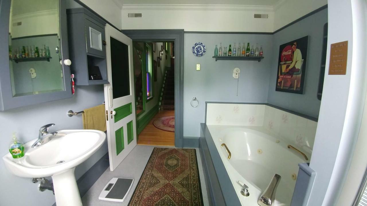 Gower Manor Historic Bed & Breakfast 세인트존스 외부 사진